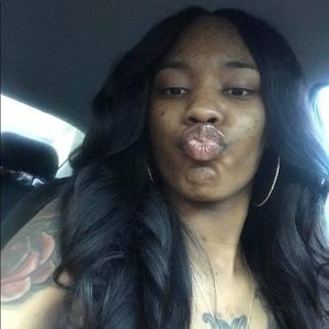 Meet your Posher, Kay